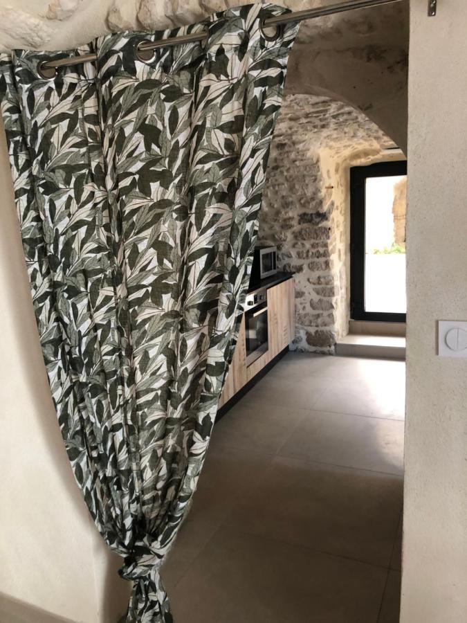 Parenthese Aux Portes D Uzes