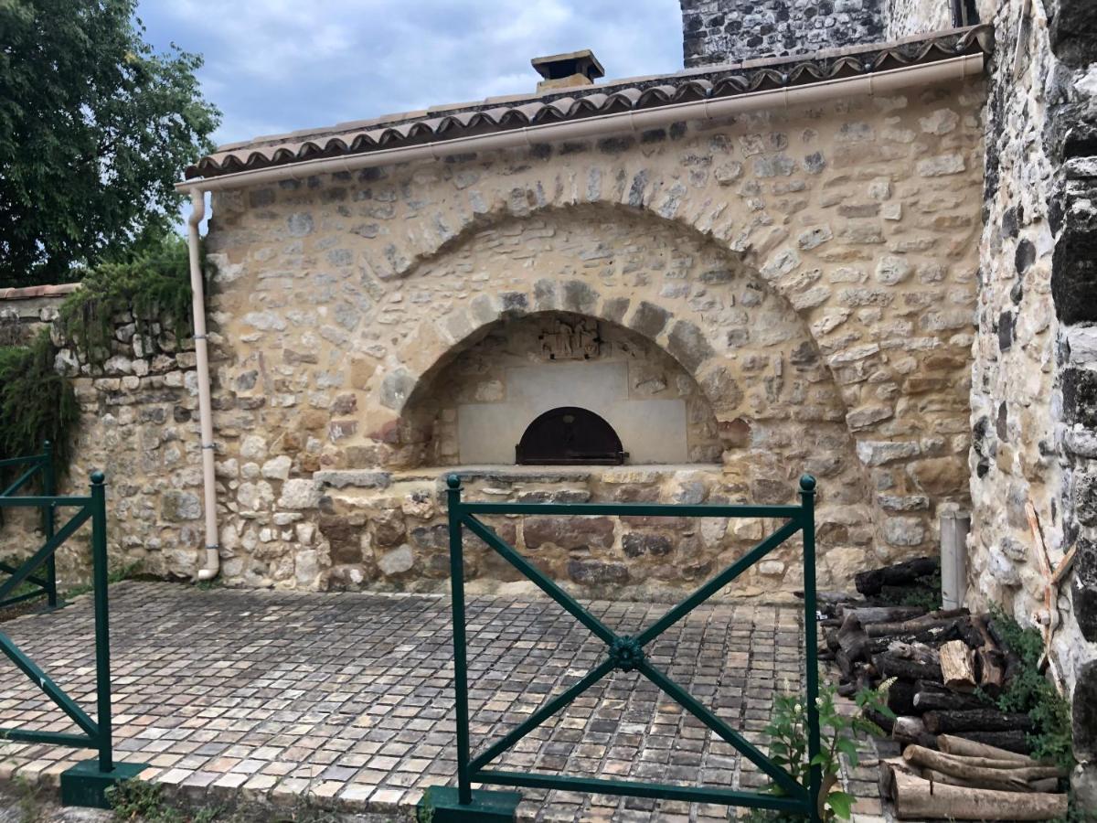 Parenthese Aux Portes D Uzes *